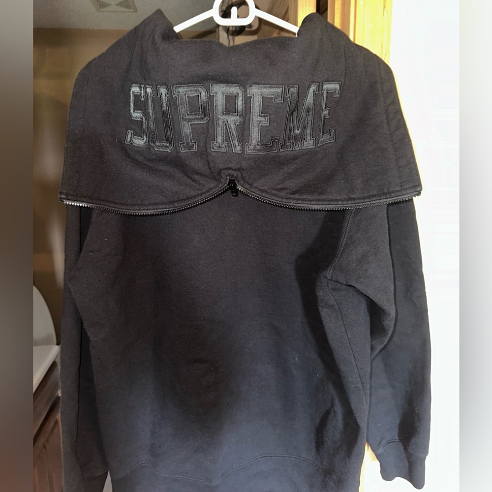 Supreme zip up hoodie